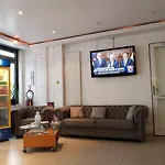 Hotel Le Saint-Hubert - Gare De Lyon Bastille