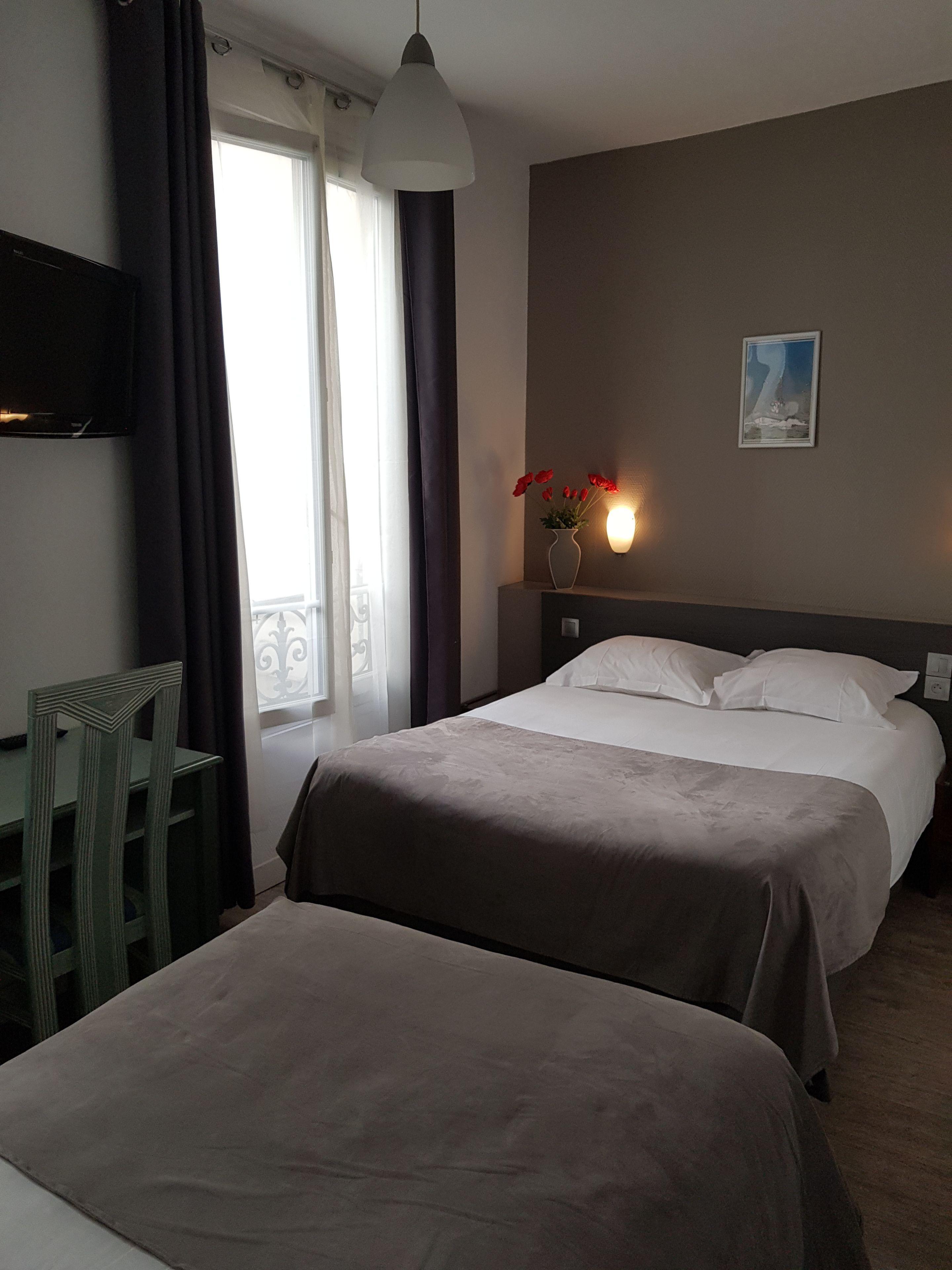 Hotel Hotel Le Saint-Hubert - Gare De Lyon Bastille 3*