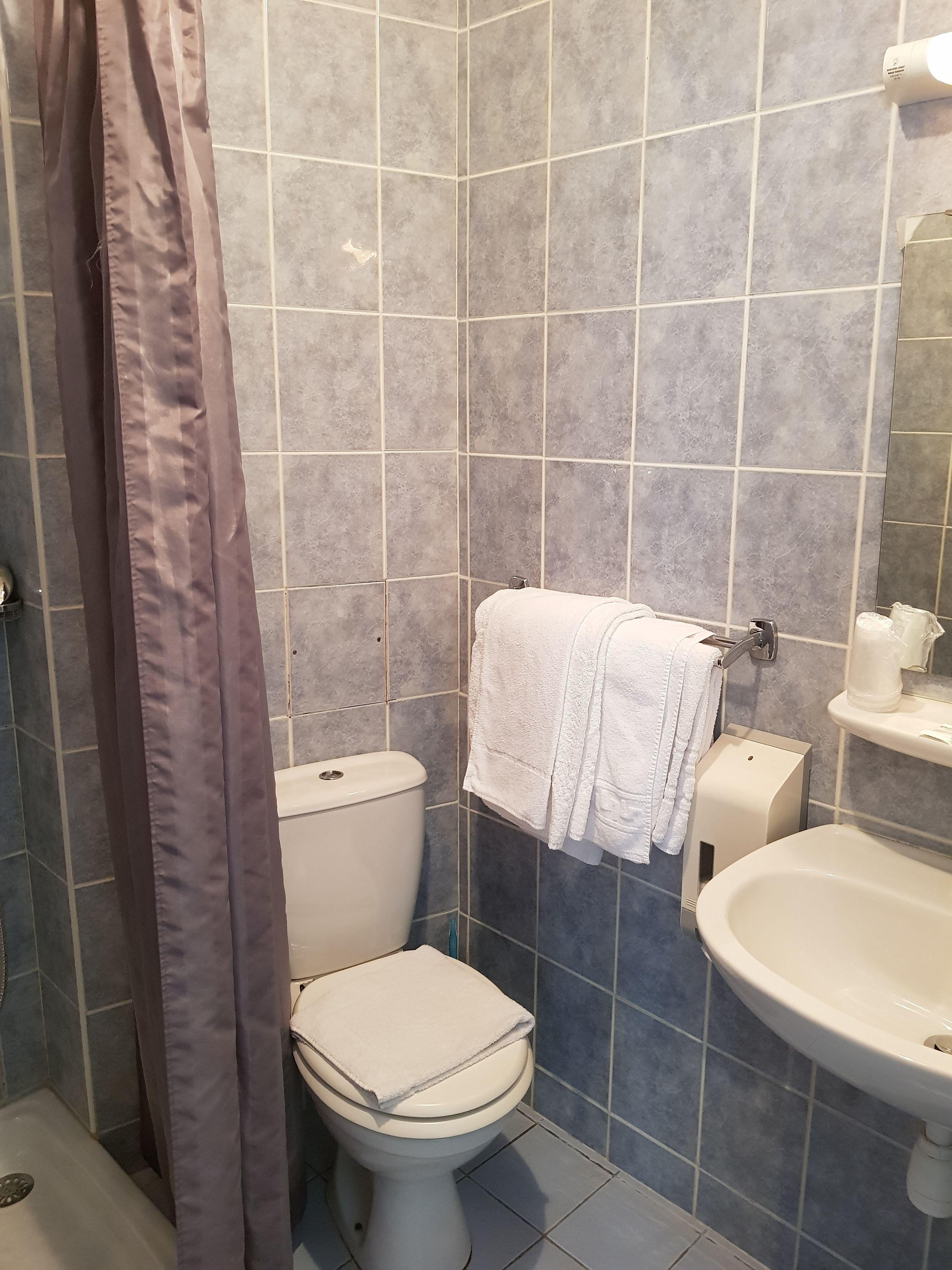 Hotel Hotel Le Saint-Hubert - Gare De Lyon Bastille 3*