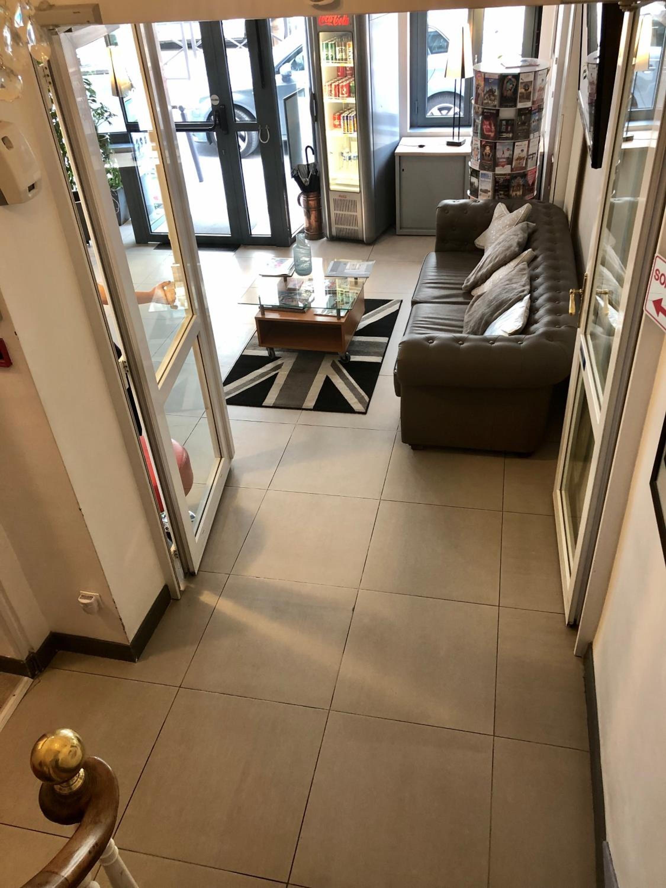 Hotel Le Saint-Hubert - Gare De Lyon Bastille 3*