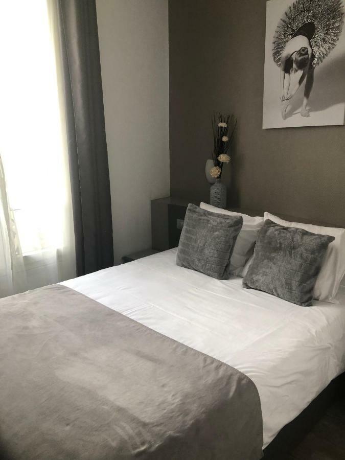 Hotel Le Saint-Hubert - Gare De Lyon Bastille