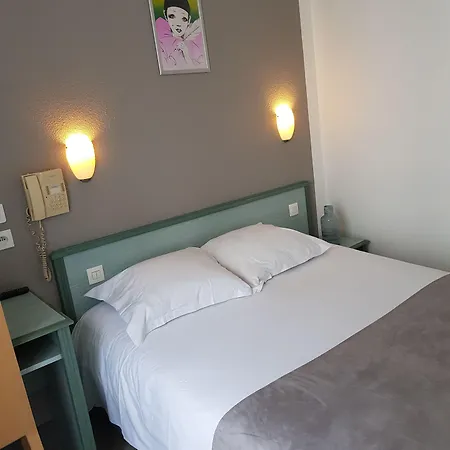 Hotel Le Saint-Hubert - Gare De Lyon Bastille Hotel 3*