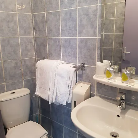 Hotel Le Saint-Hubert - Gare De Lyon Bastille Hotel 3*